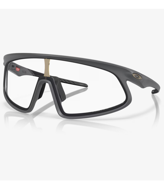 Oakley, RSLV- Clear to Black Iridium Photochromic Lenses/Matte Carbon Frame