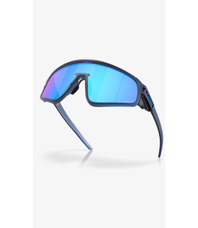 Oakley Oakley, Latch™ Panel- Prizm Sapphire Lenses/Matte Transparent Navy Frame