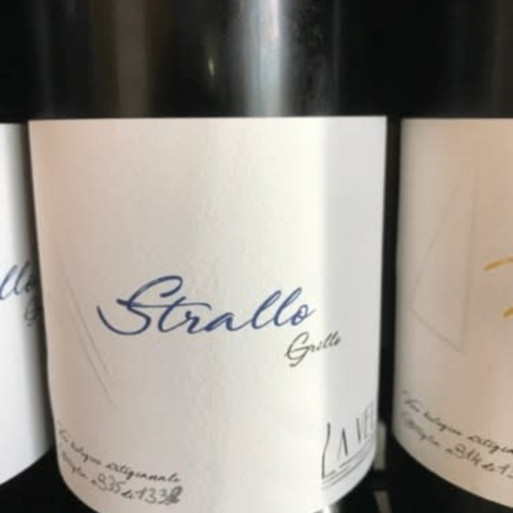 La Vela Grillo Strallo (2021) 750ml