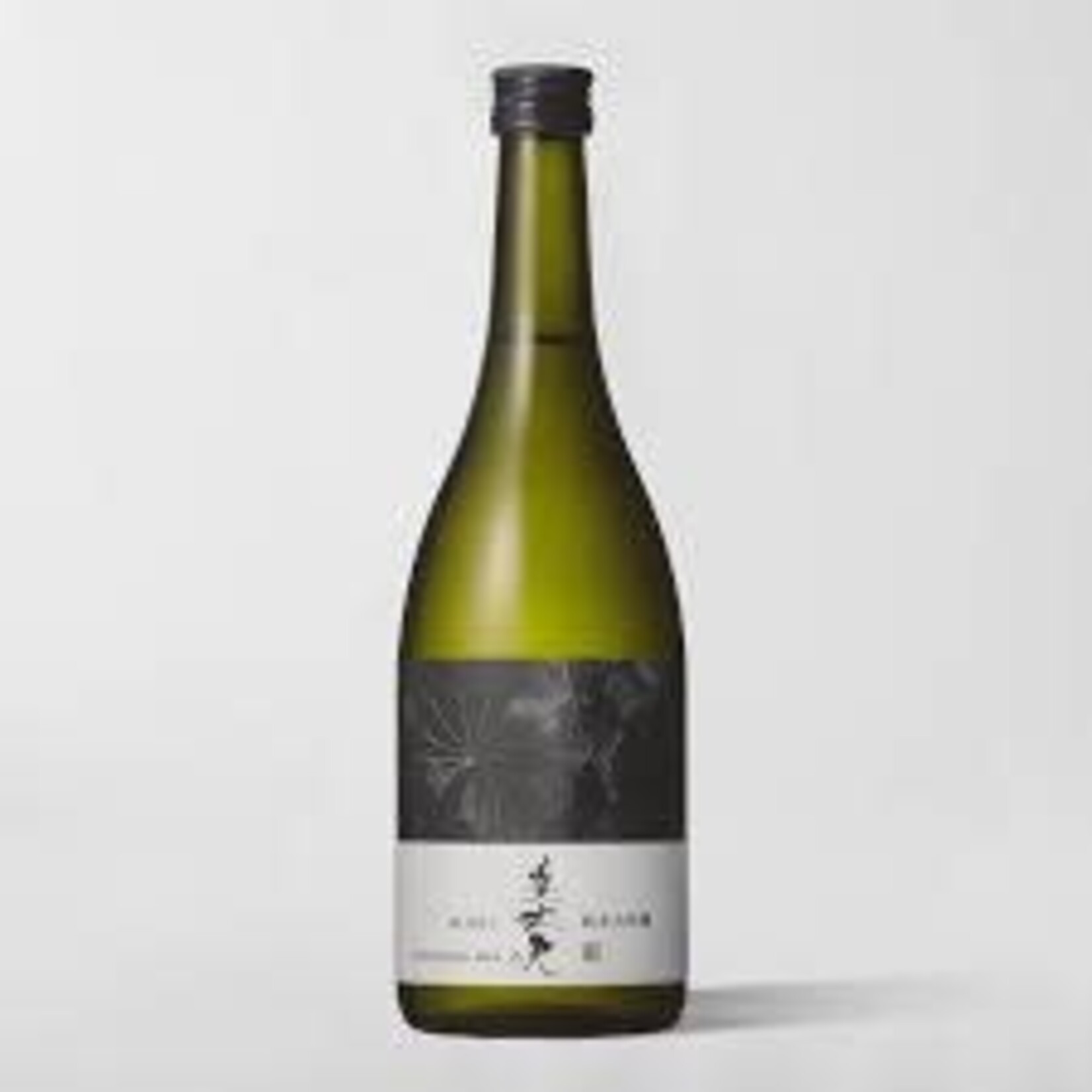 Hamakawa Shoten Bijofu Tokubetsu "The Gentleman" Junmai Sake 720ml
