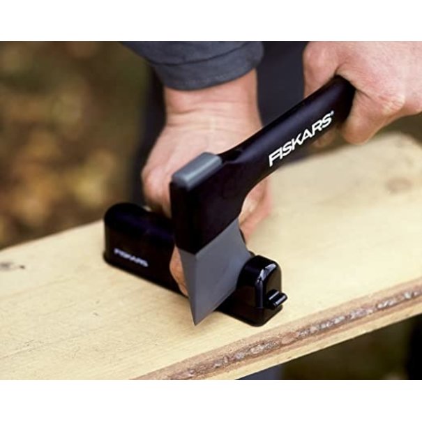 Fiskars Fiskars Axe and Knife Sharpener