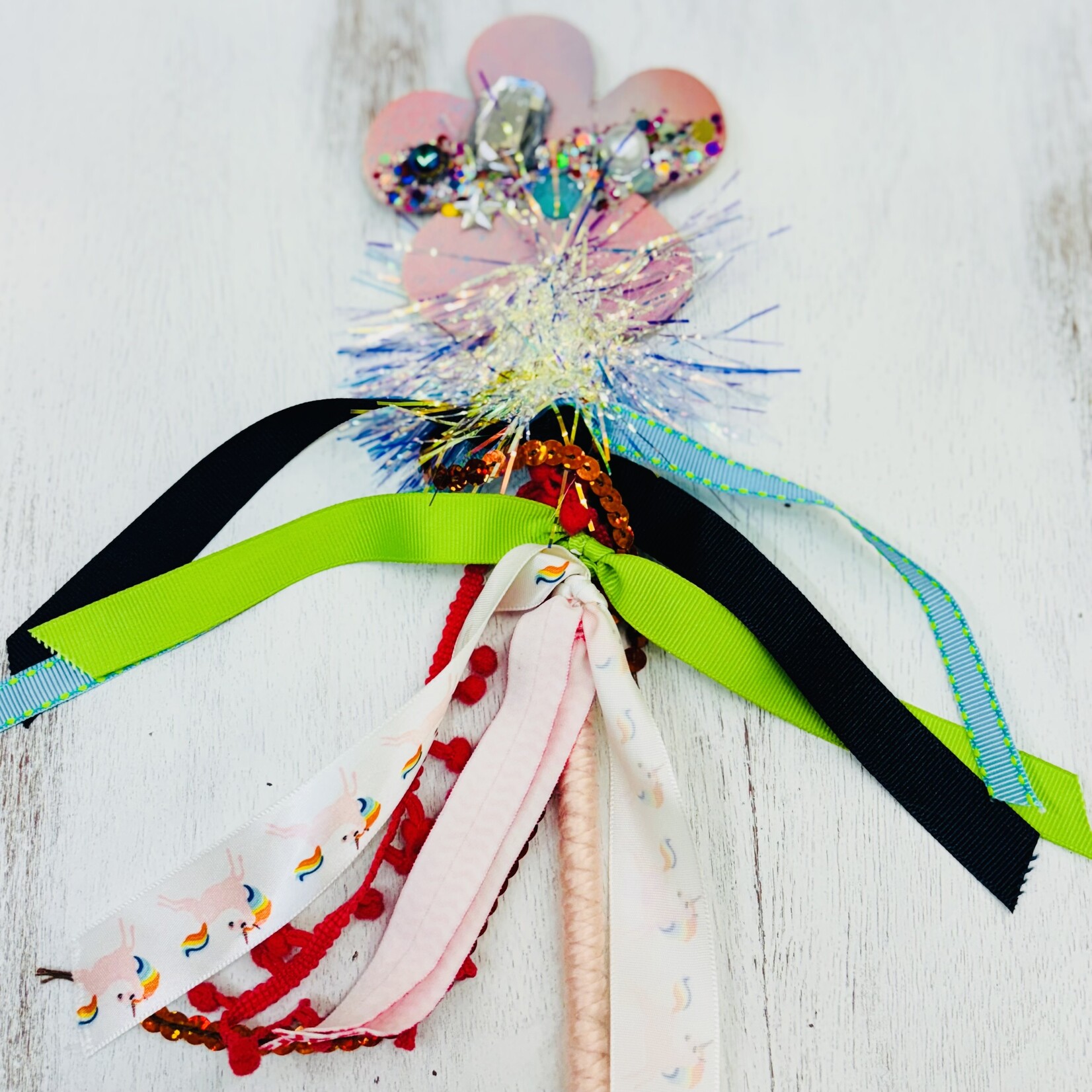 The Twinkled Twig Pink Flower Wand