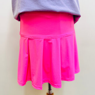 Azarhia Tennis Skort in Neon Pink