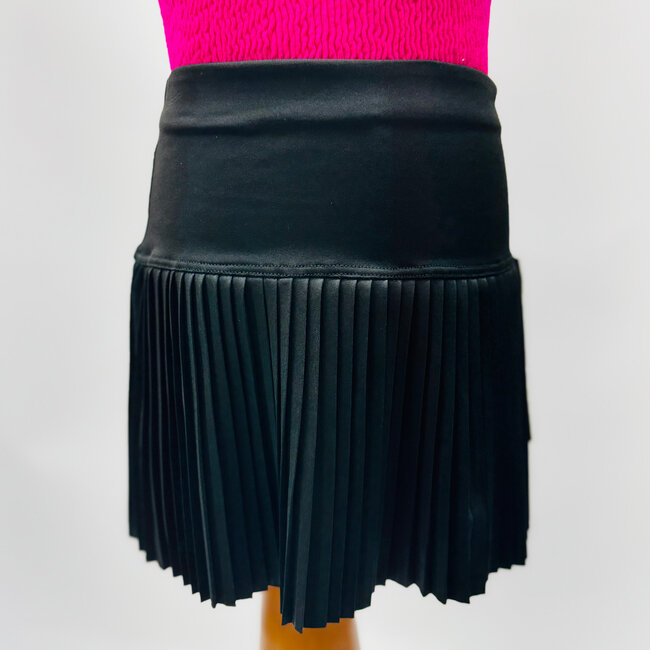 Suzette Collection Pleated Skort in Black