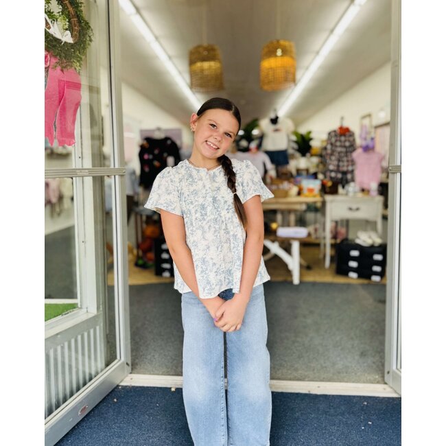 DL1961 Lilia Barrel in Light Island Park