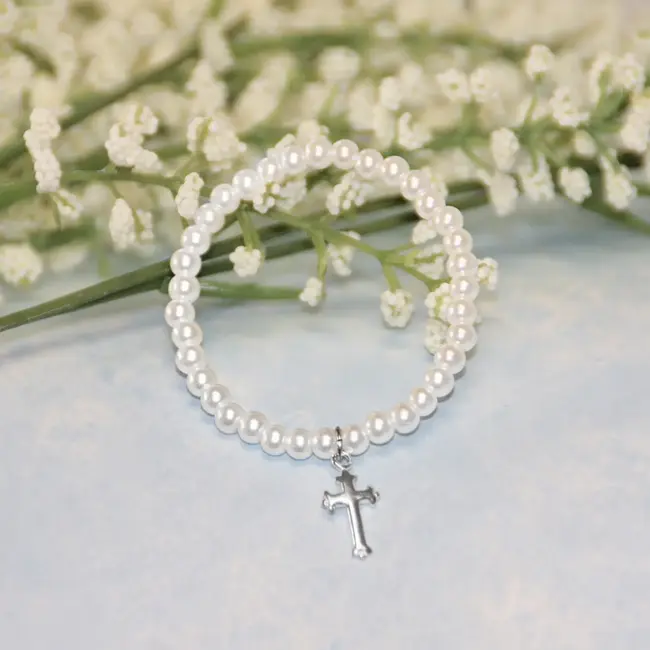 Collectables America Freshwater Pearl with Cross Bracelet