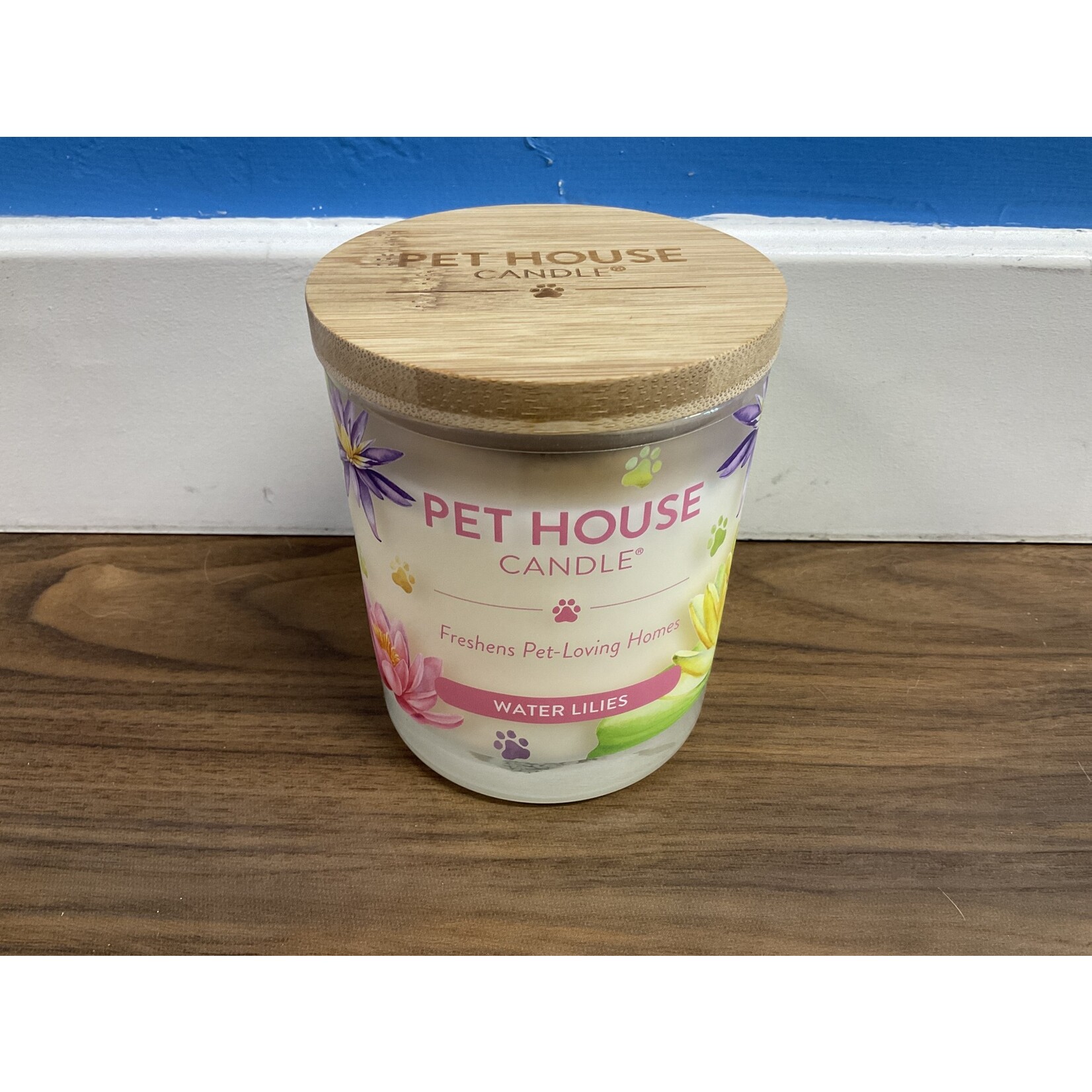 PET HOUSE WATER LILLIES CANDLE 9OZ