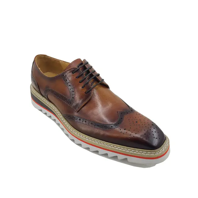 Wing-tip Blucher style Oxford with ligtweight sole