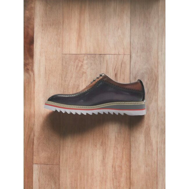 Carrucci Bicycle, Toe Brogue Oxford two tones with lightweight sole