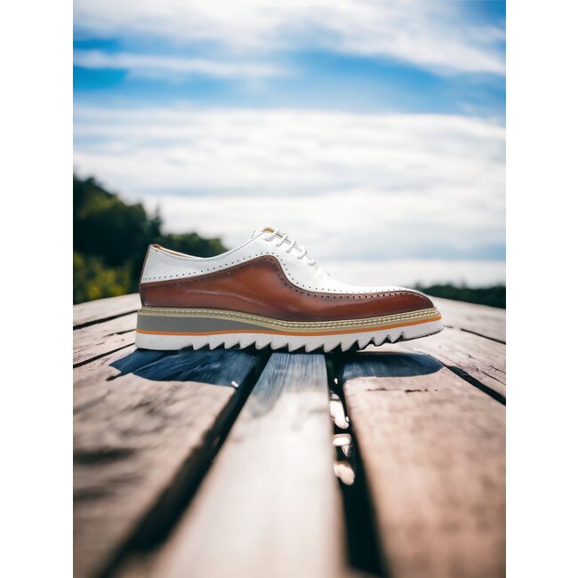 Carrucci Bicycle, Toe Brogue Oxford two tones with lightweight sole