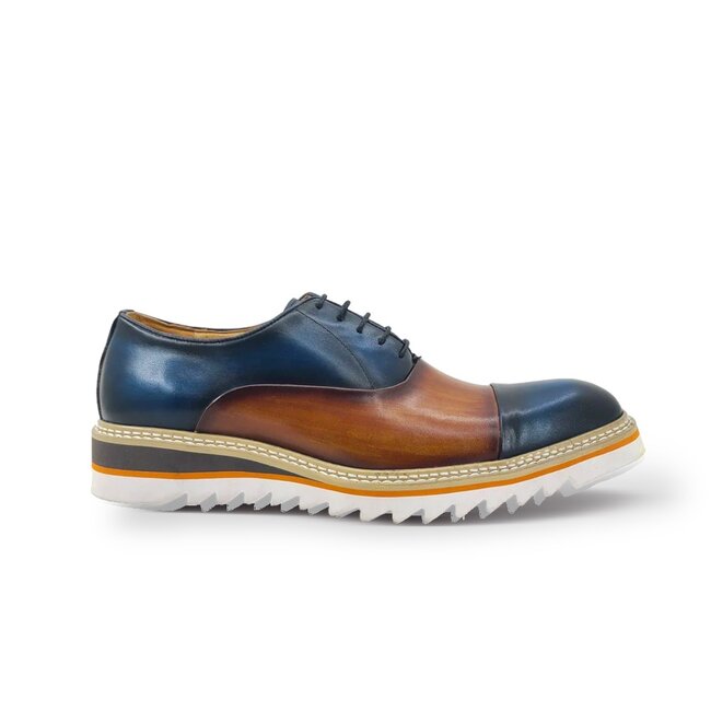Carrucci KS552-03T Distinguished Modern Classic Spectator, Cap-toe
