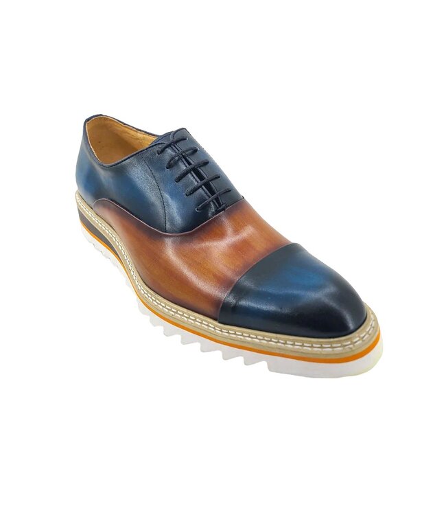 Carrucci KS552-03T Distinguished Modern Classic Spectator, Cap-toe