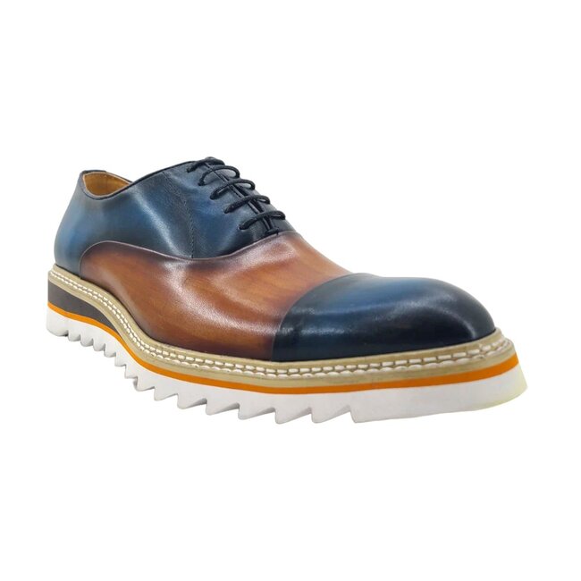 Carrucci KS552-03T Distinguished Modern Classic Spectator, Cap-toe