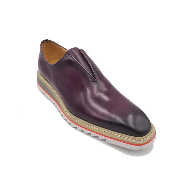 Laceless Loafer with Contrast color lightweight sole