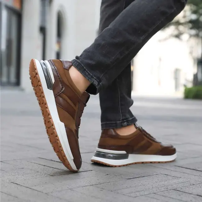 Henley Cognac And Black Sneaker