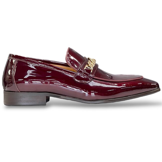 Beveled Squared Toe Soft Patent Leather Loafer