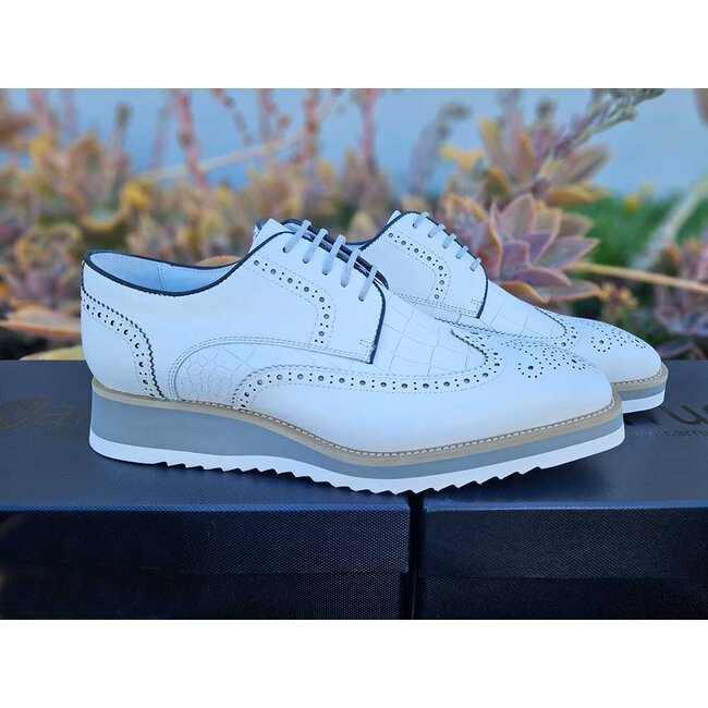 kS515-35 White Carrucci Shoe