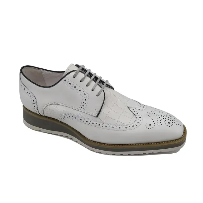 kS515-35 White Carrucci Shoe