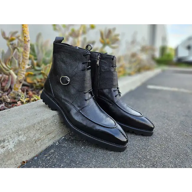 Carrucci "Rugged" Split Toe Lace-up Boot