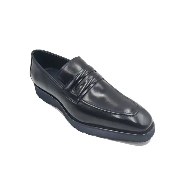Carrucci Leather Penny Loafer in Chunky Sole