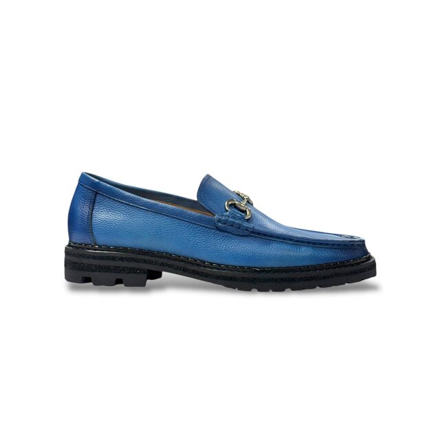 Carrucci Loafer Lug Sole: Blend of Style and Comfort 'KS623-01'