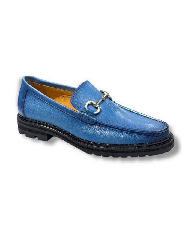 Carrucci Loafer Lug Sole: Blend of Style and Comfort 'KS623-01'