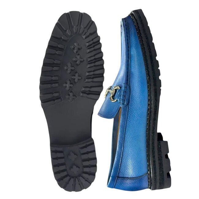 Carrucci Loafer Lug Sole: Blend of Style and Comfort 'KS623-01'