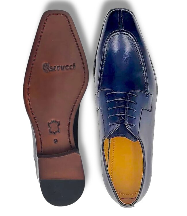 Carrucci Split Toe Oxford in Leather Sole