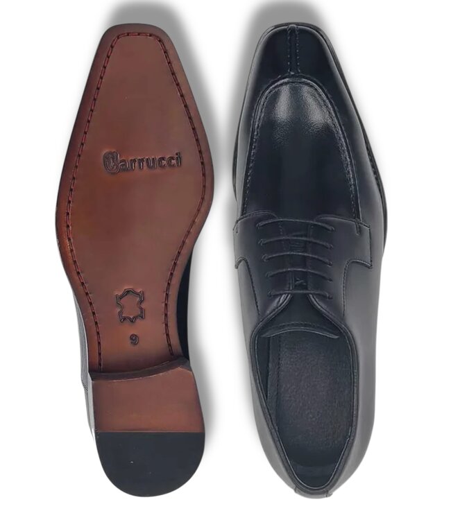 Carrucci Split Toe Oxford in Leather Sole