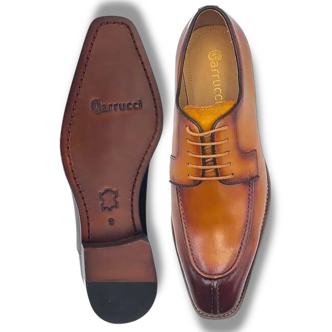 Carrucci Split Toe Oxford in Leather Sole
