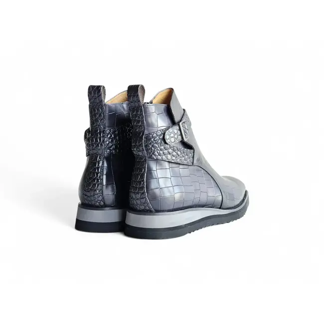 Carrucci Vesper Cross Strap Buckle Boot