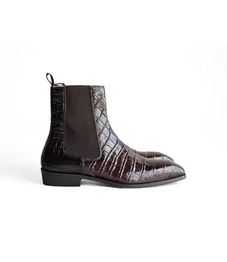 Carrucci Crocodile Embossed Chelsea Boot KB503X-601E