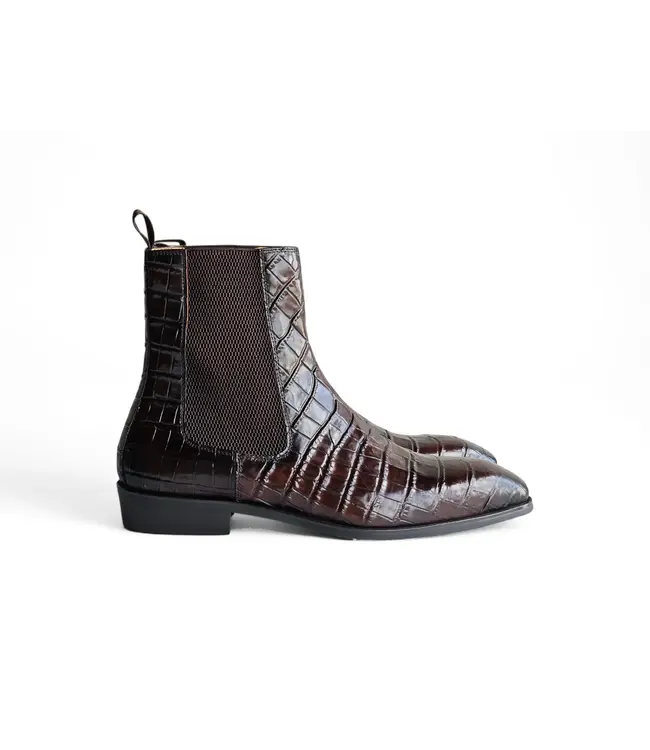 Carrucci Crocodile Embossed Chelsea Boot KB503X-601E
