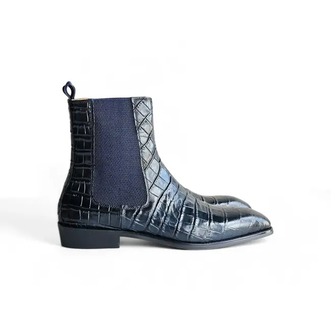 Carrucci Crocodile Embossed Chelsea Boot KB503X-601E