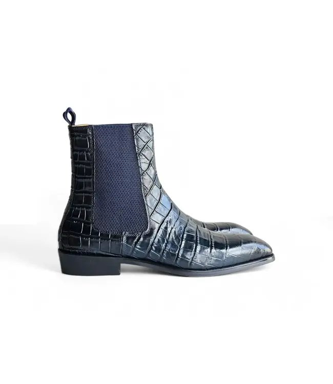 Carrucci Crocodile Embossed Chelsea Boot KB503X-601E