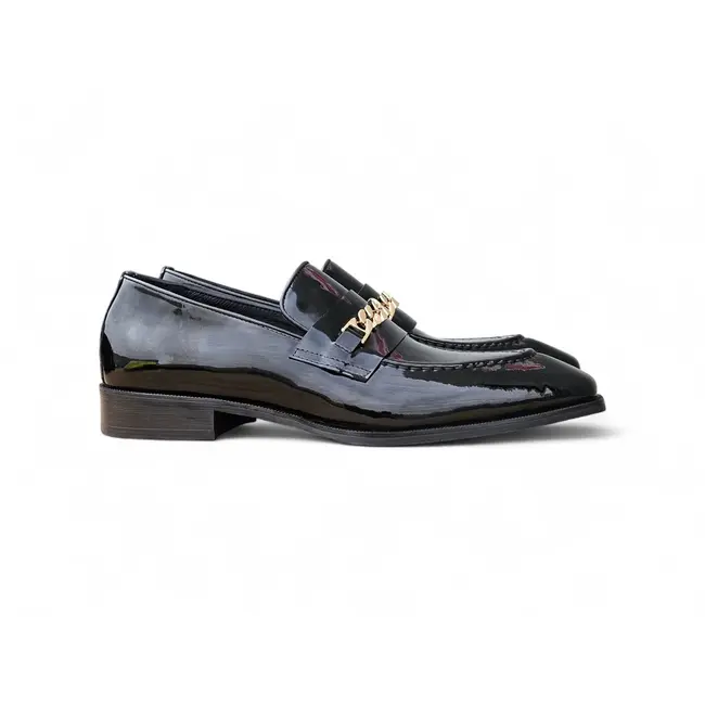 Carrucci Amber Patent Leather Chain Loafer