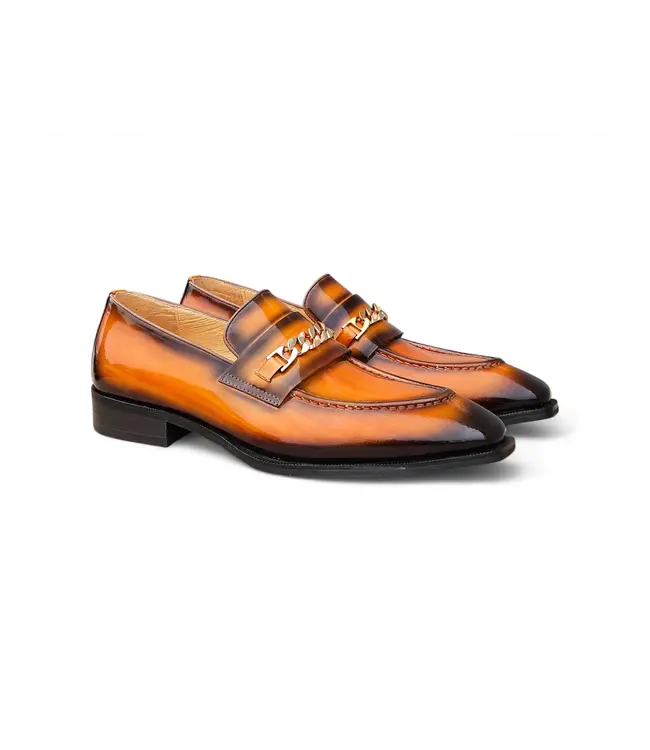 Carrucci Carrucci Amber Patent Leather Chain Loafer