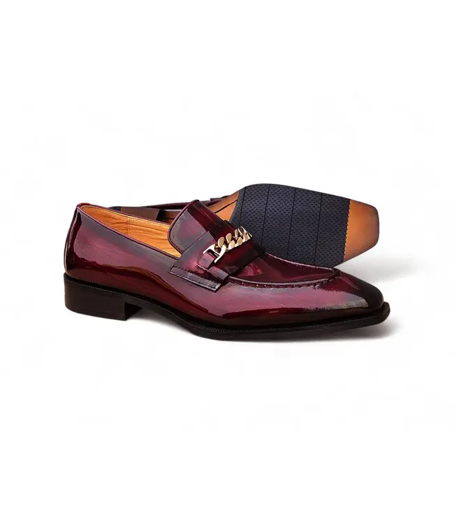 Carrucci Carrucci Amber Patent Leather Chain Loafer