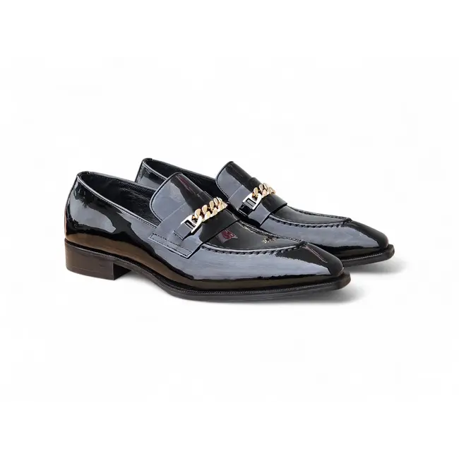 Carrucci Amber Patent Leather Chain Loafer