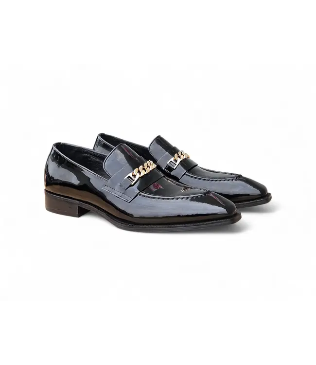 Carrucci Carrucci Amber Patent Leather Chain Loafer