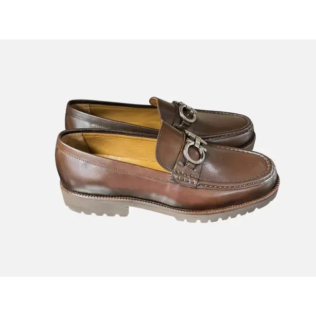 Corrente Pelle Line Newport- Buckle loafer with Lug Sole