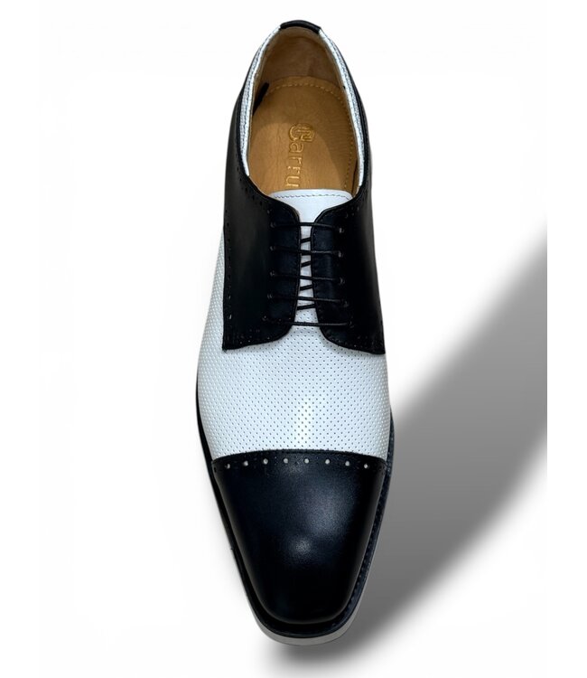 Carrucci Carrucci 'KS522-08T' Cap-Toe Lace-Up