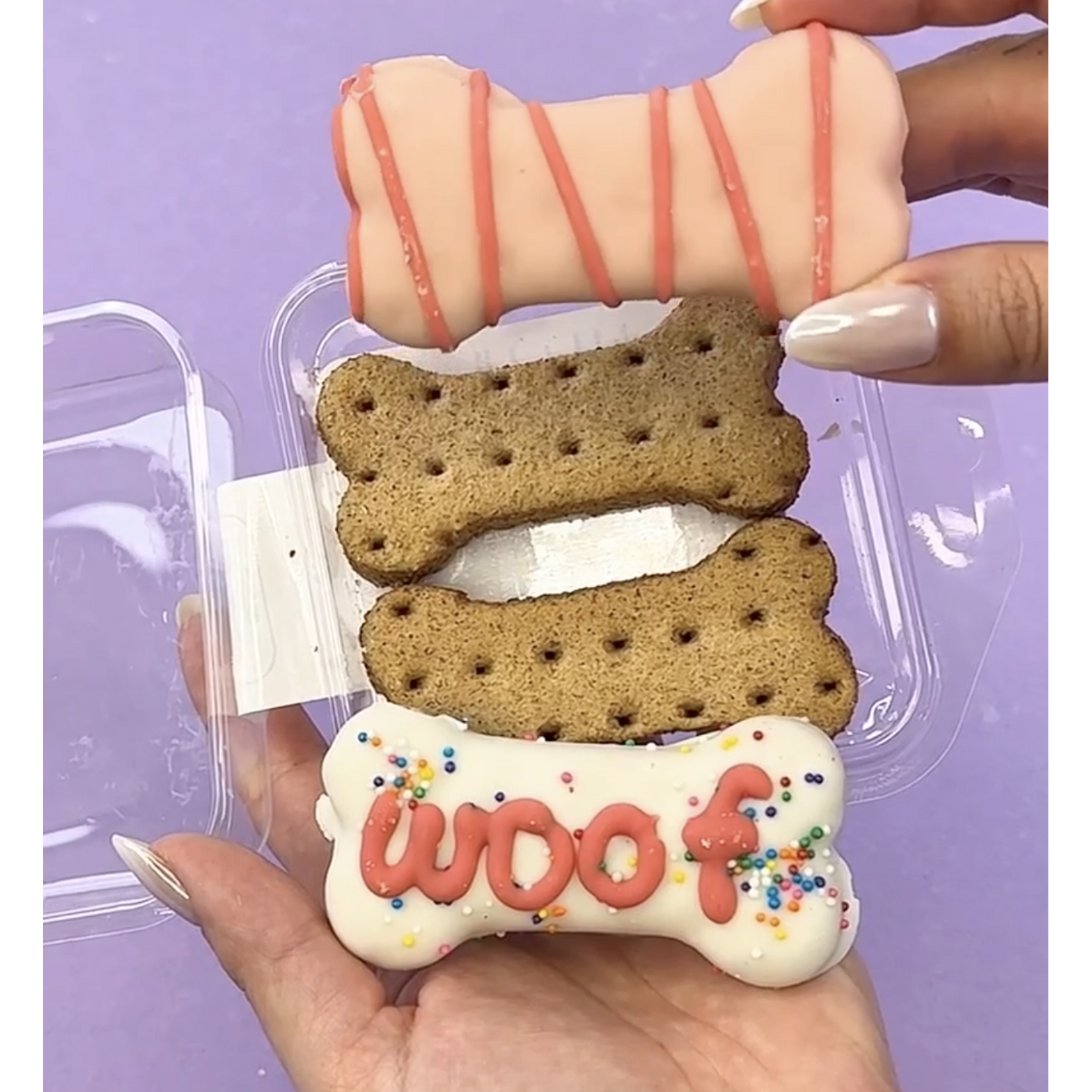 Bosco and Roxy's Bosco and Roxy: Packaged: Pink Woof Bones 4pc