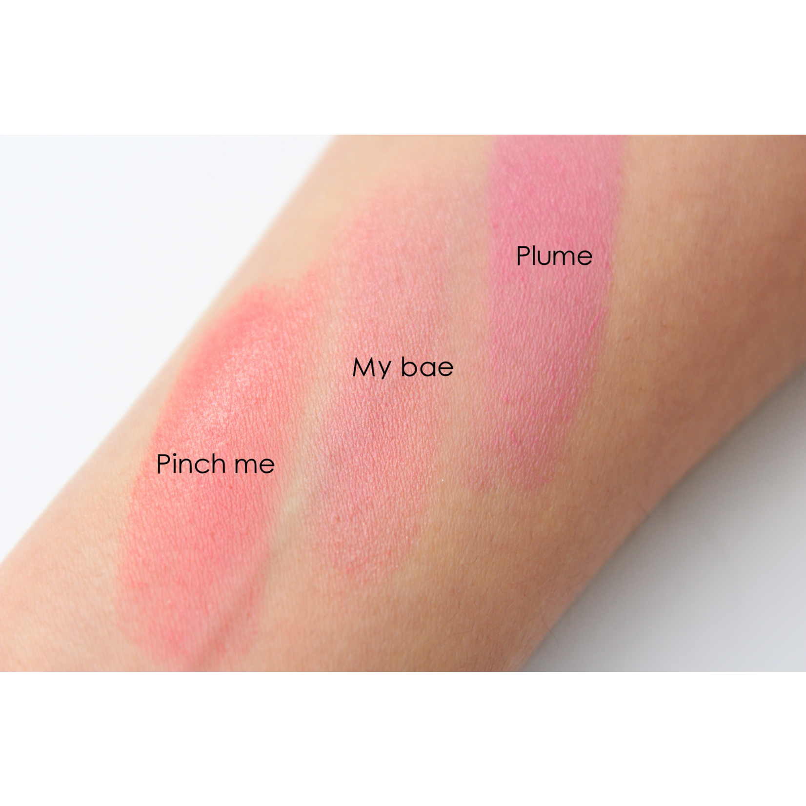 La Girl Rubor barra La Girl Plume