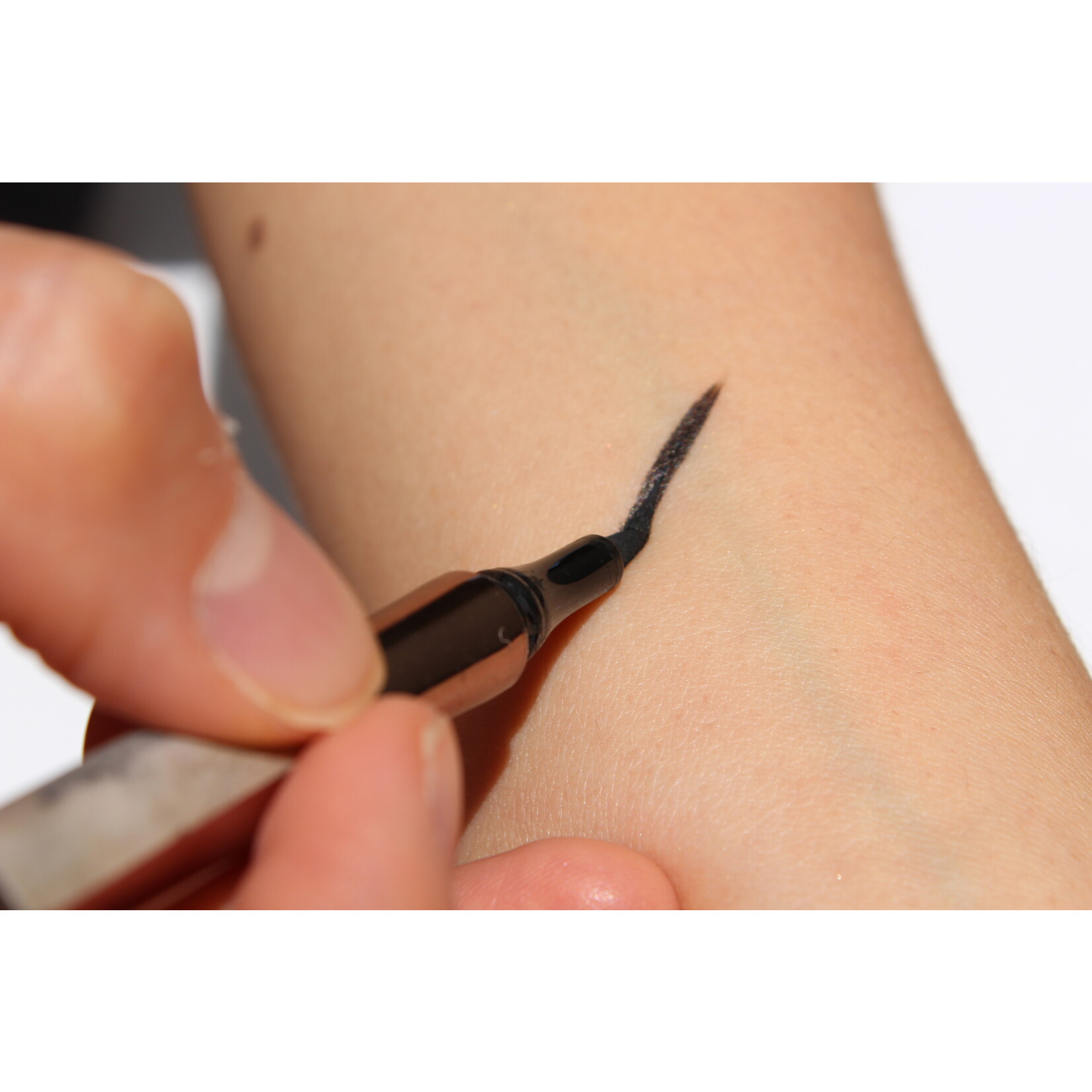 Marifer Cosmetics Delineador Plumon Marifer Cosmetics Negro mate