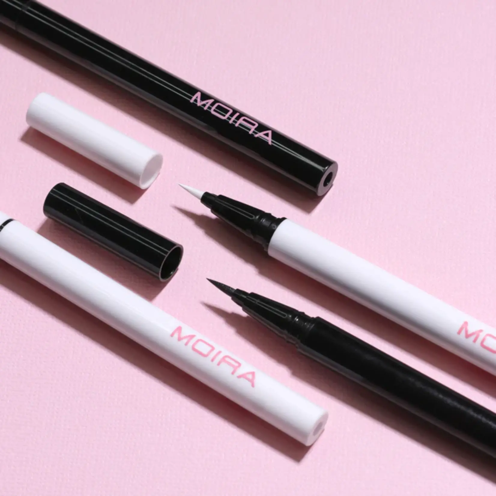Moira Delineador liquido Moira Precision 001 Black