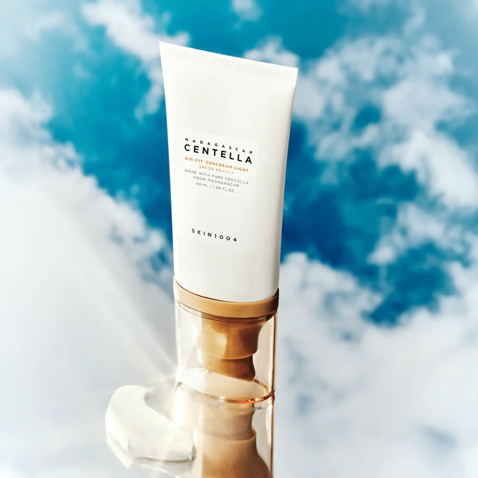 Skin1004 Protector solar liquido Skin1004 AirFit Suncream FPS 30+ 50 ml