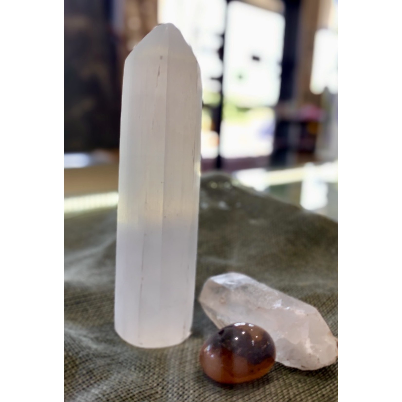 Selenite Point med