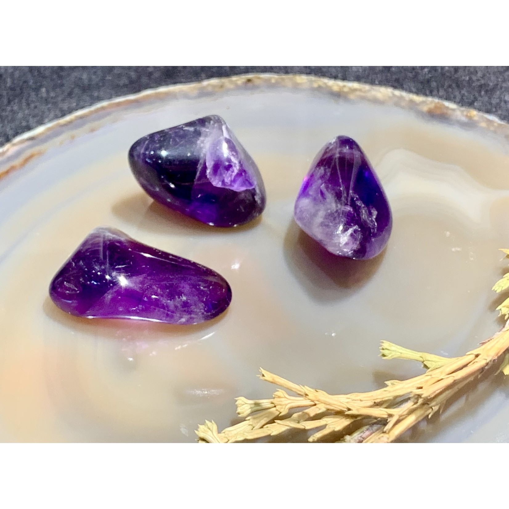 Amethyst  - dark african tumbled piece