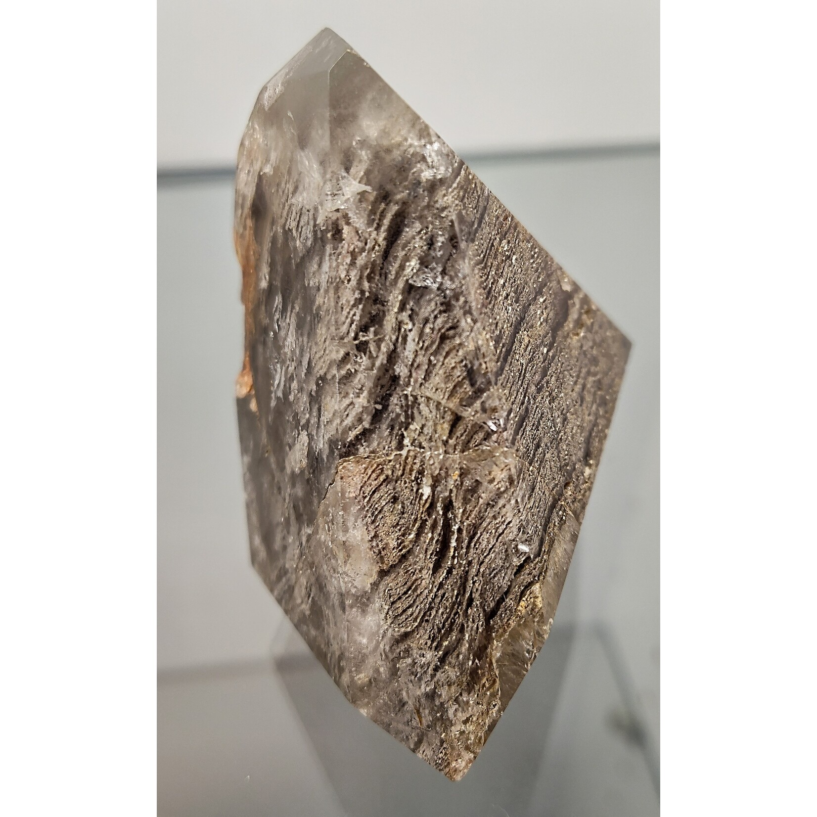 Quartz With Stacked Silk Phantom